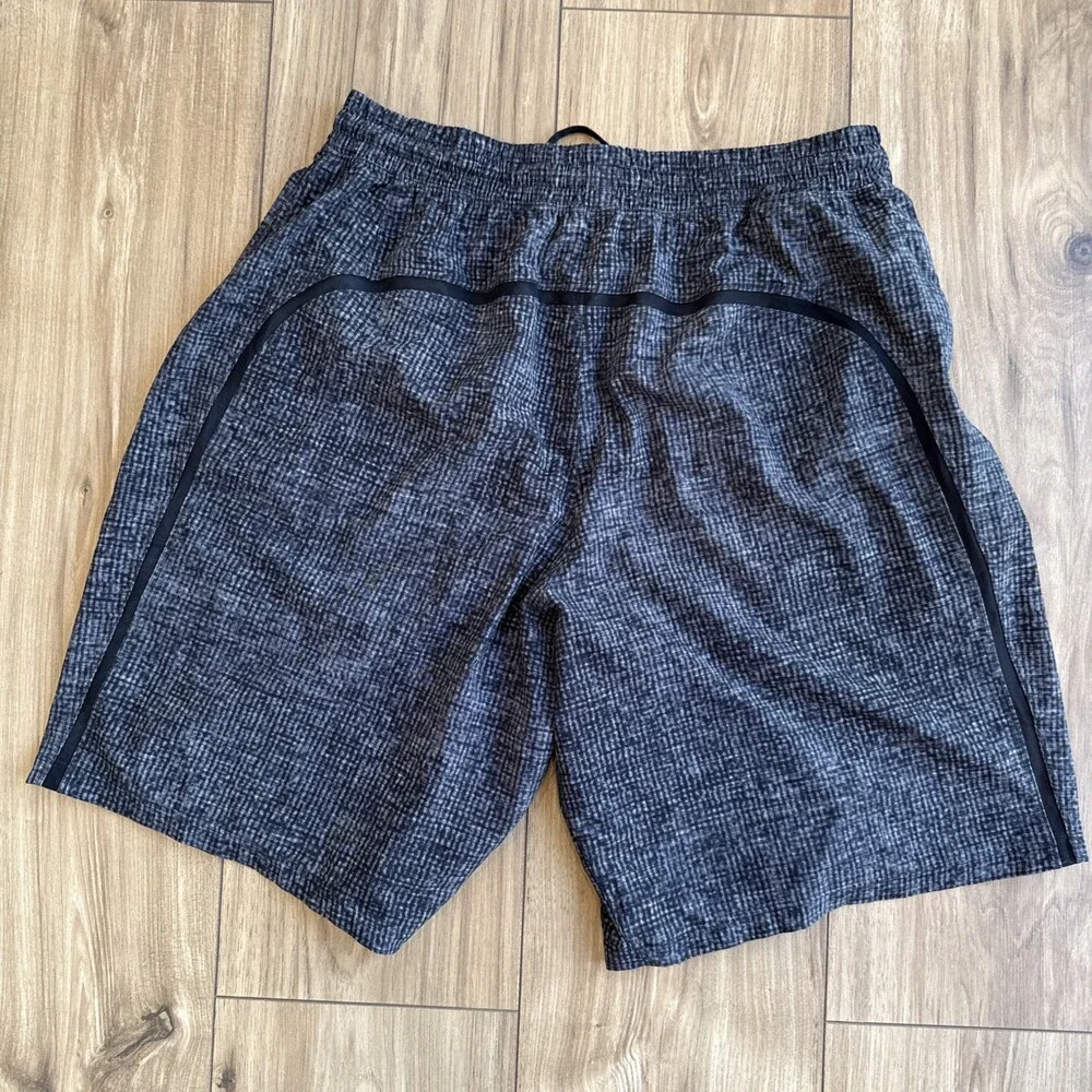 LULULEMON Pace Breaker Linerless Shorts Wire Black Gray Pull On Active Men's L